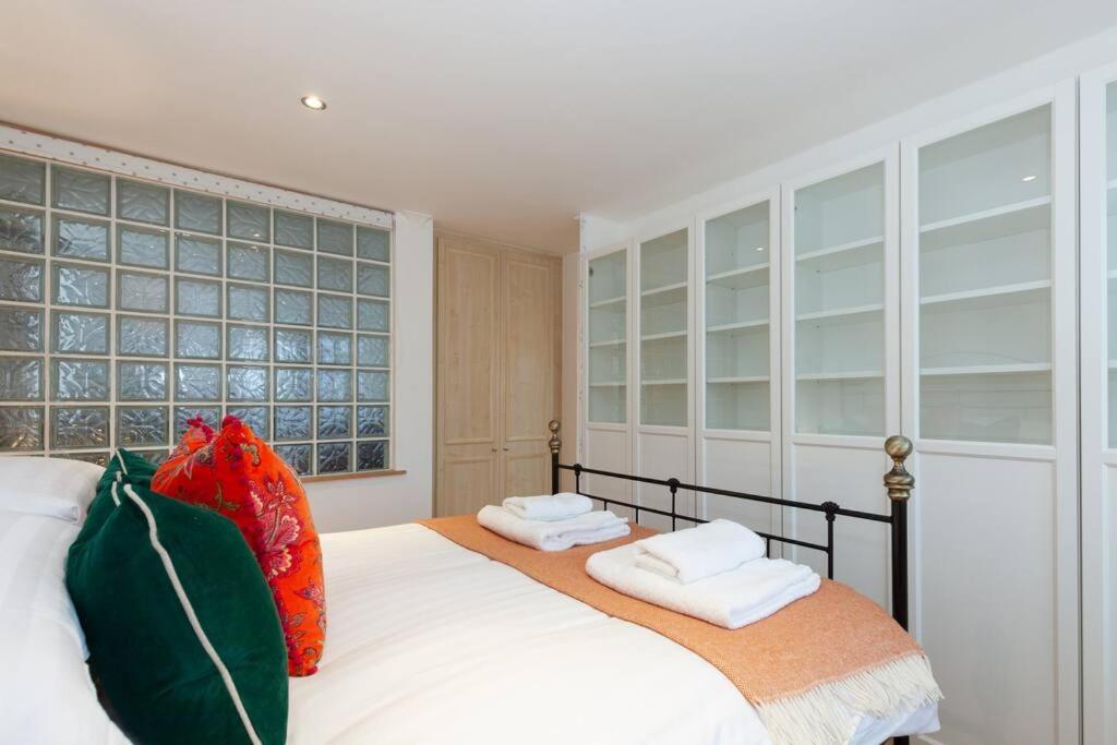Apartment In The Heart Of The City Centre, Live Like A Local Oxford Exterior photo